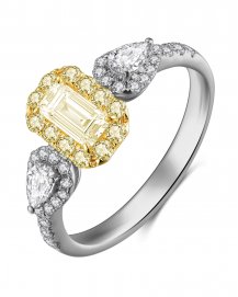 MULTI TONE EMERALD CUT DIAMOND ENGAGEMENT RING (TR4055)